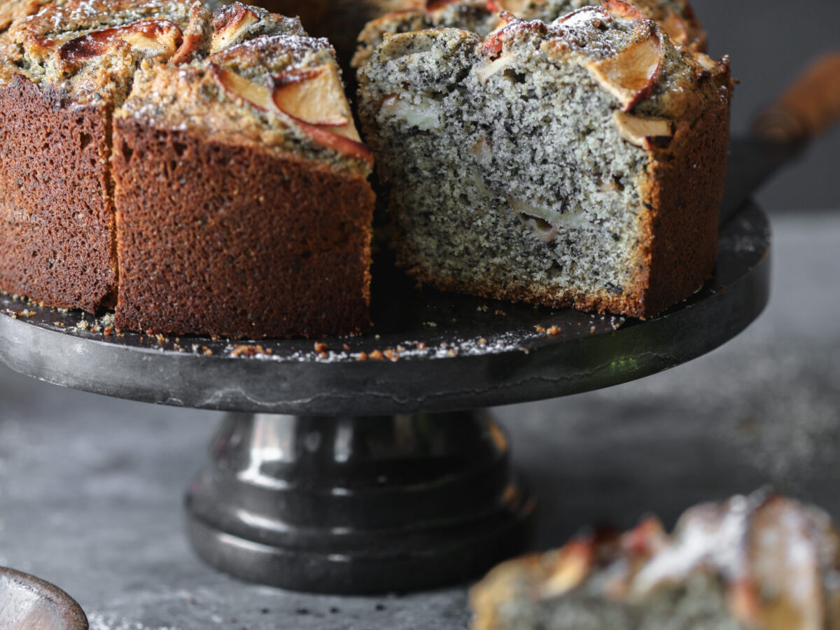 Ixta Belfrage's Banana Sesame Cake - Hein van Tonder - Food Photographer &  Stylist