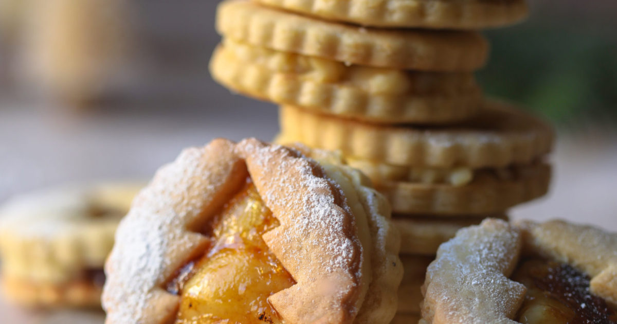 Creme Brûlée Linzer Cookies - Classic Dessert meets Cookie