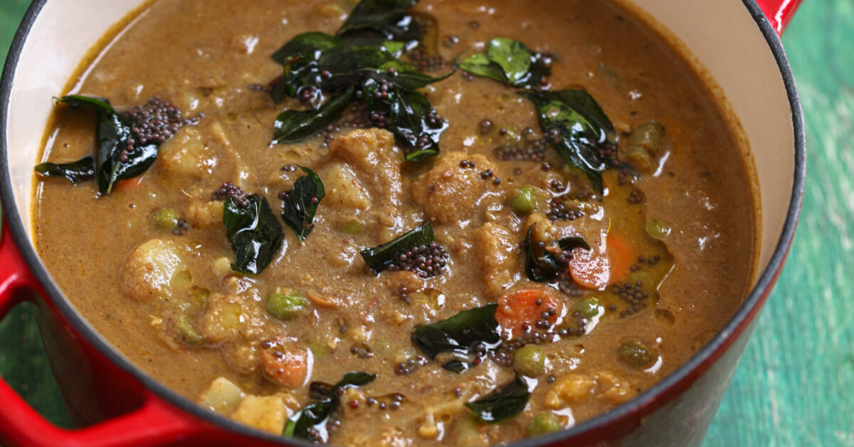 Hotel Style Vegetable Kurma - South Indian Vegetable Kurma